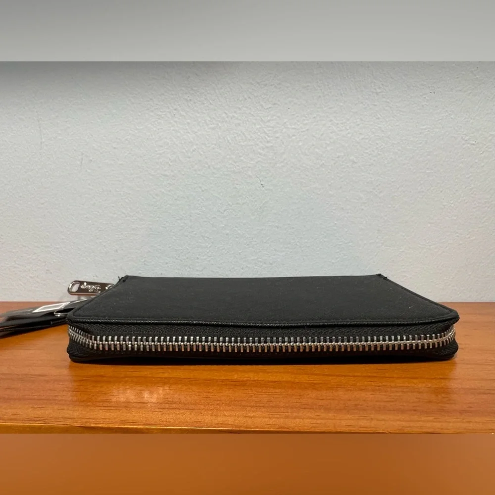 BUCKLE DOWN NWT Disney Long Zip Around Black D Logo Wallet Small Smudge In Photo